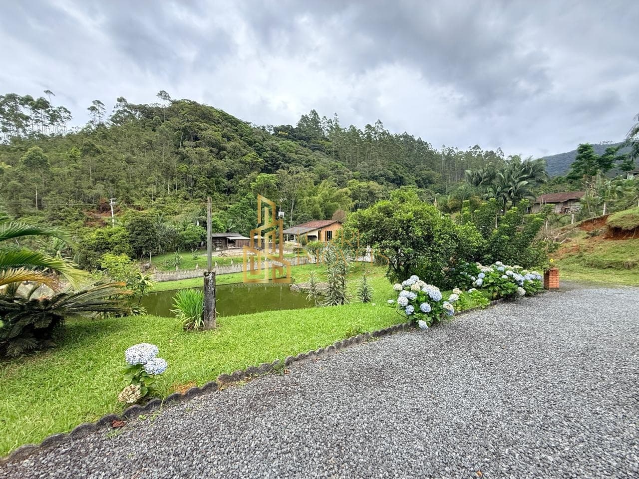 Imóvel 3 quartos, 10.000m² em Alto Baú, Ilhota